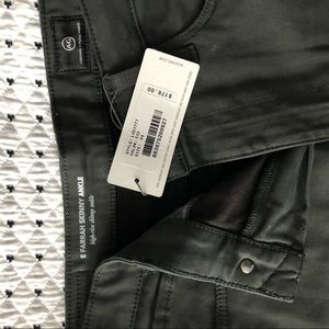 Bnwt AG Farrah skinny jeans